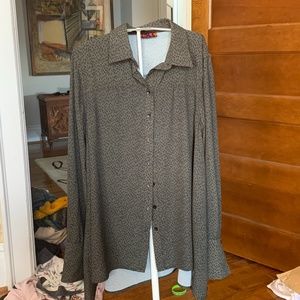 Isle by Amelia Kazan‎ blouse/tunic. Worn 2x